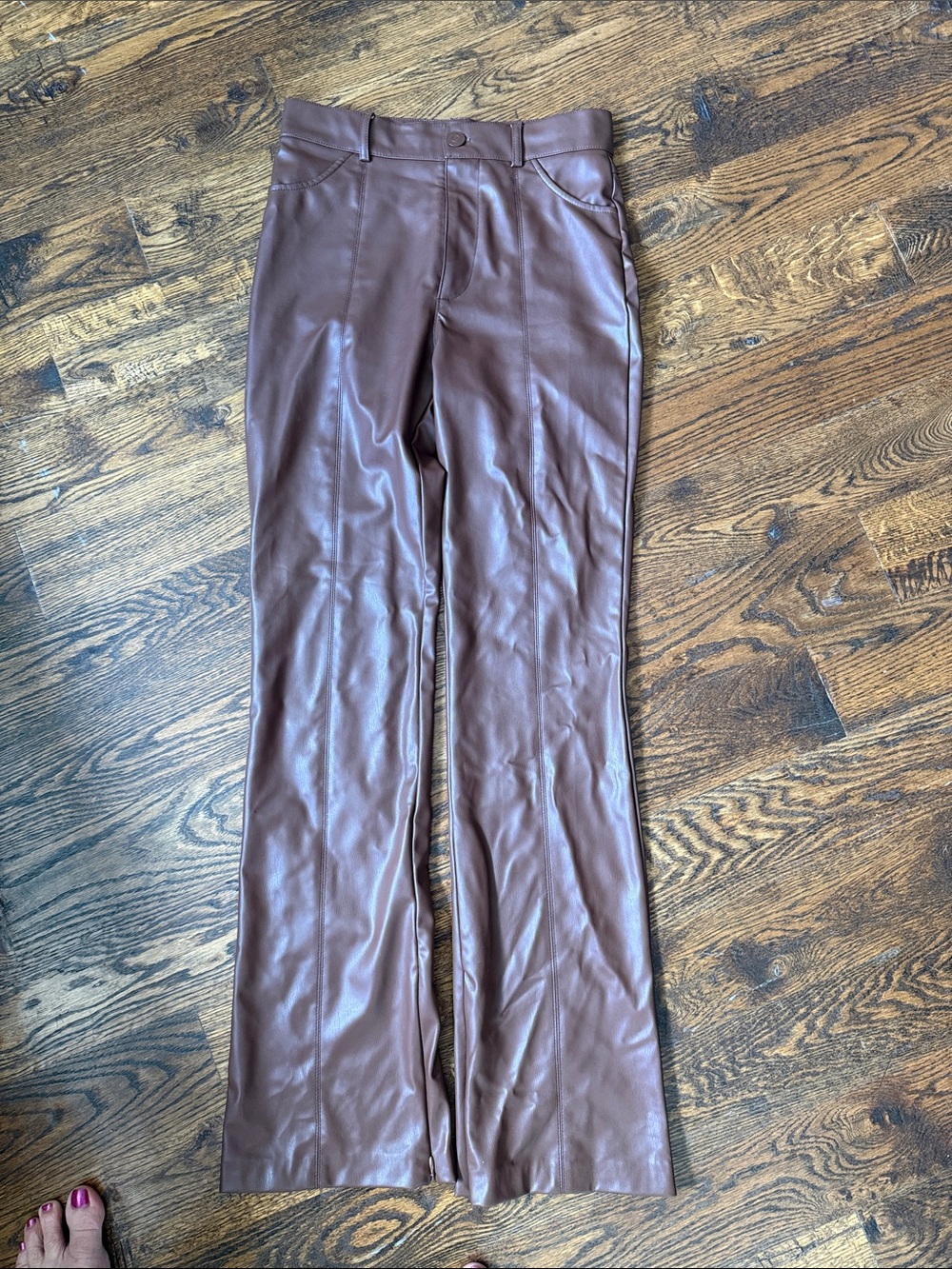 Leather-Look Split-Hem Pants in Chocolate Brown - Picture 2 of 5